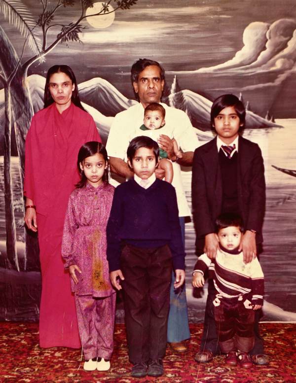  - Family-pic-1980-Vallance-Road1
